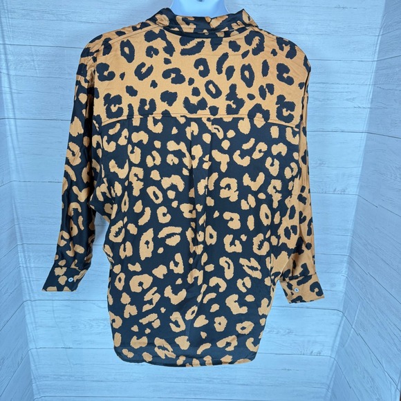 NWT Umgee Large gold black Leopard button blouse quiet luxury old money women - Picture 3 of 10